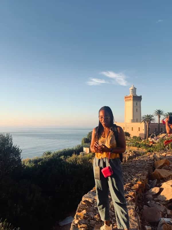 DOUSMAN Radio invites Anna