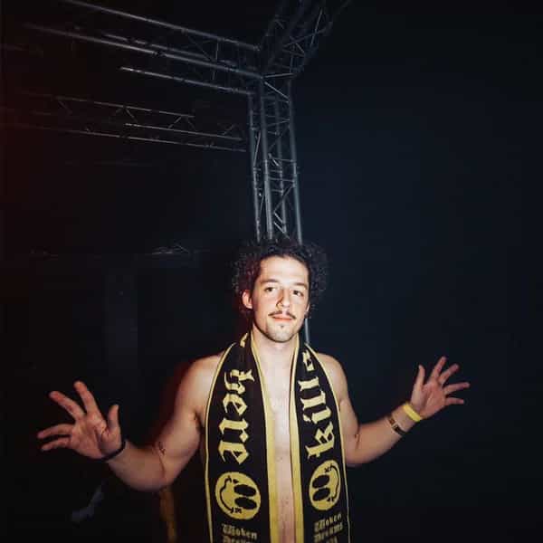 Dogzout & Friends invites Daviaa & LUVB33