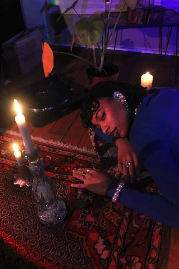 Healing Session invites Lifeonvenus