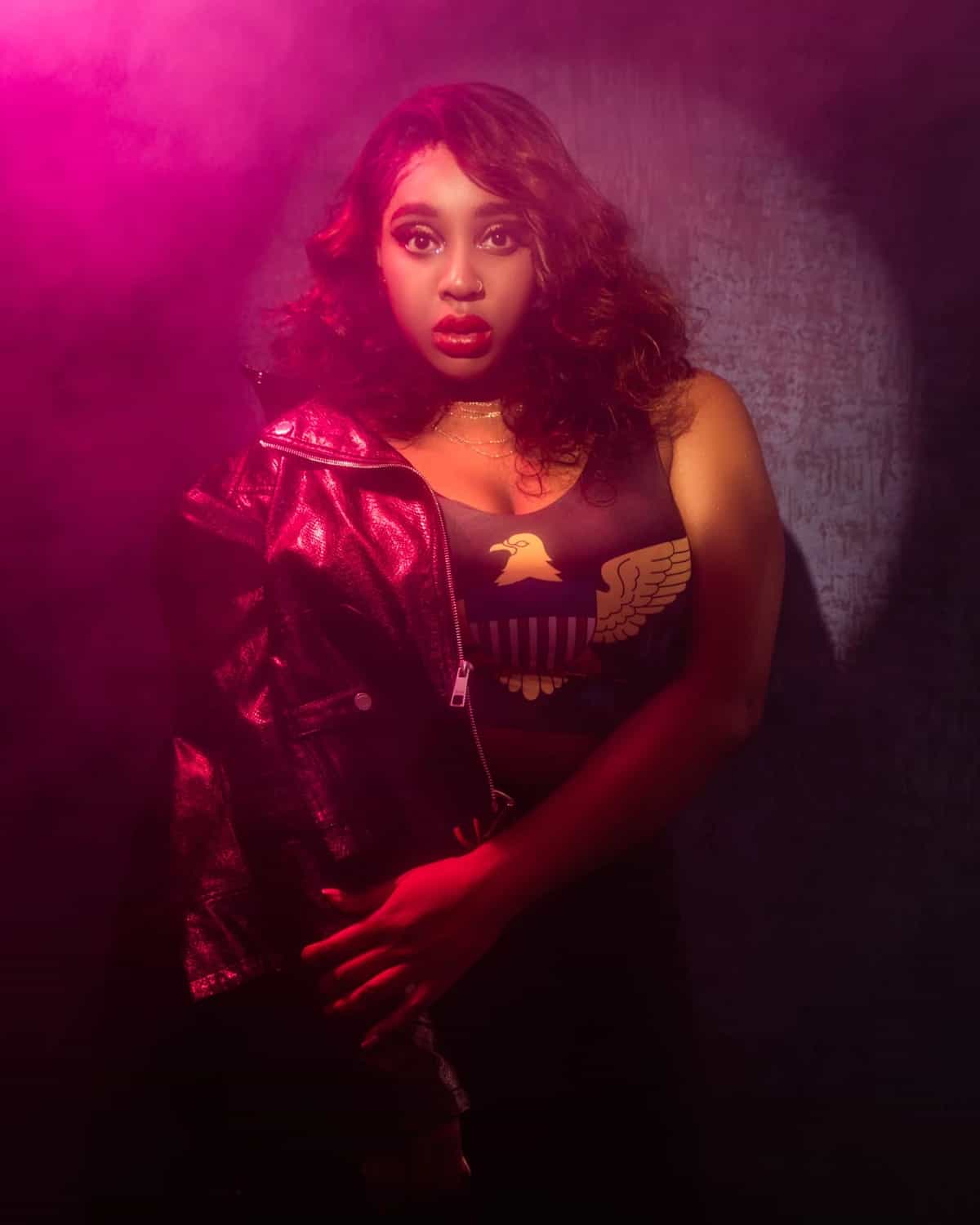 Lys invites Domonique Zen