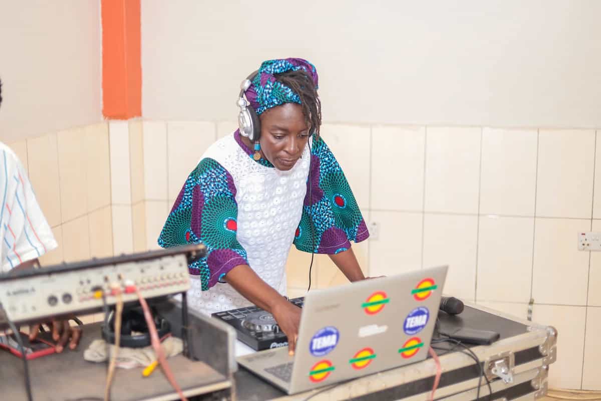 Serenity Now invites Theo DJ