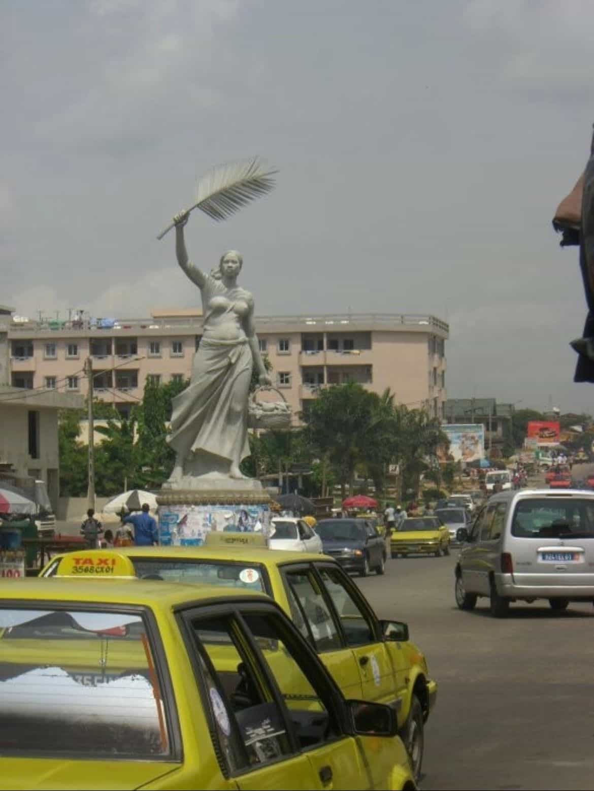 DOUSMAN Radio invites Moone, Baddest, Lola Ondi Kwa and Asna