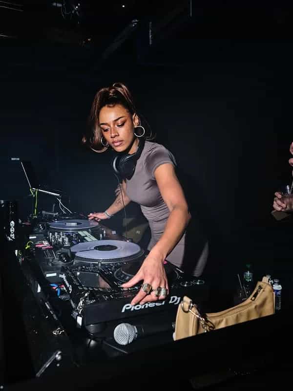 Oroko Radio: Live From The Patta #PFW Showroom