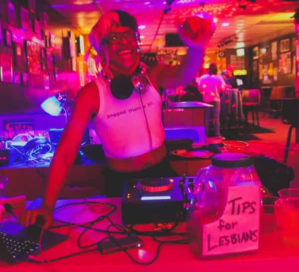 Jewel Tones presents DJ TAY WAITS