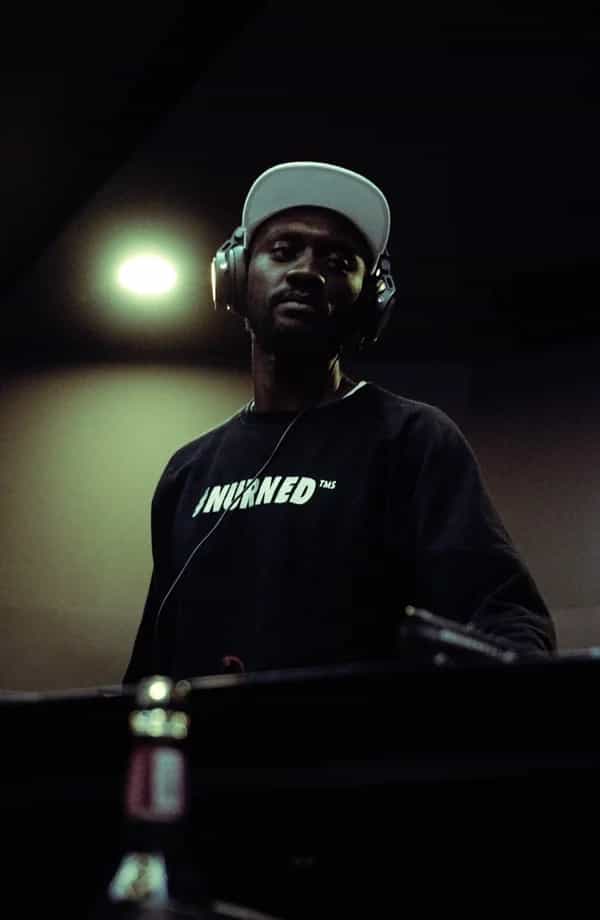 Oroko Radio Live From Palm Moments: Qumasiquamé