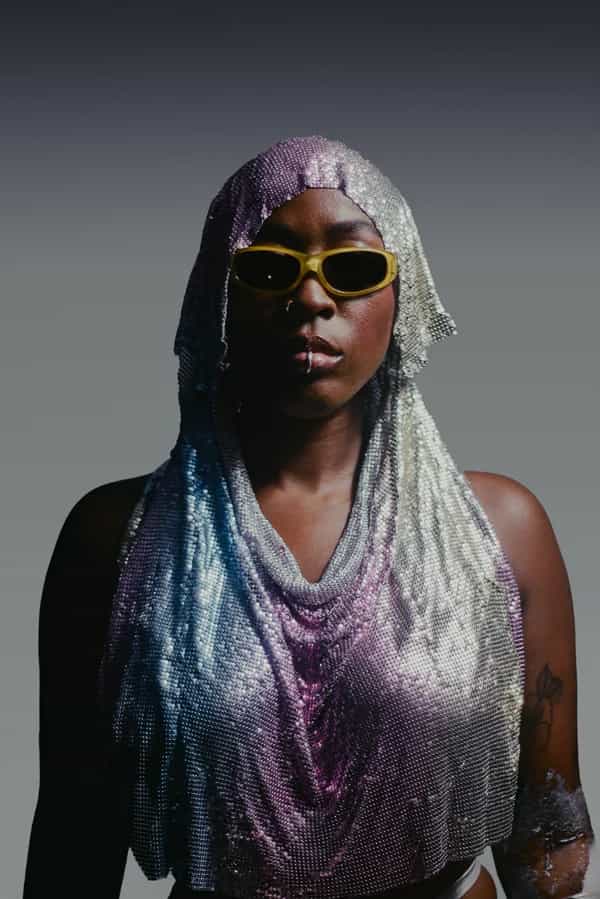 Afrohunting Radio invites Carolin Wonderland