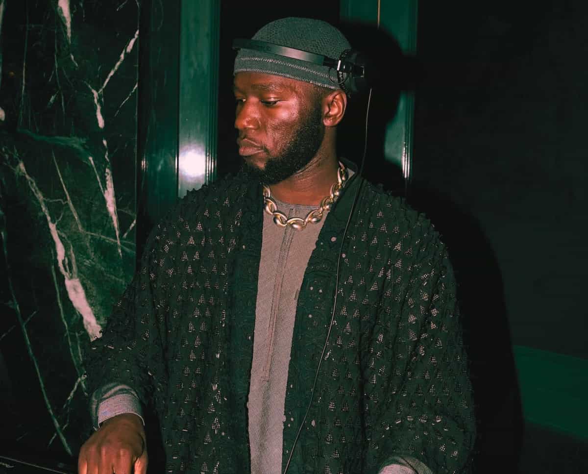 Hobsitronik invites Martinses