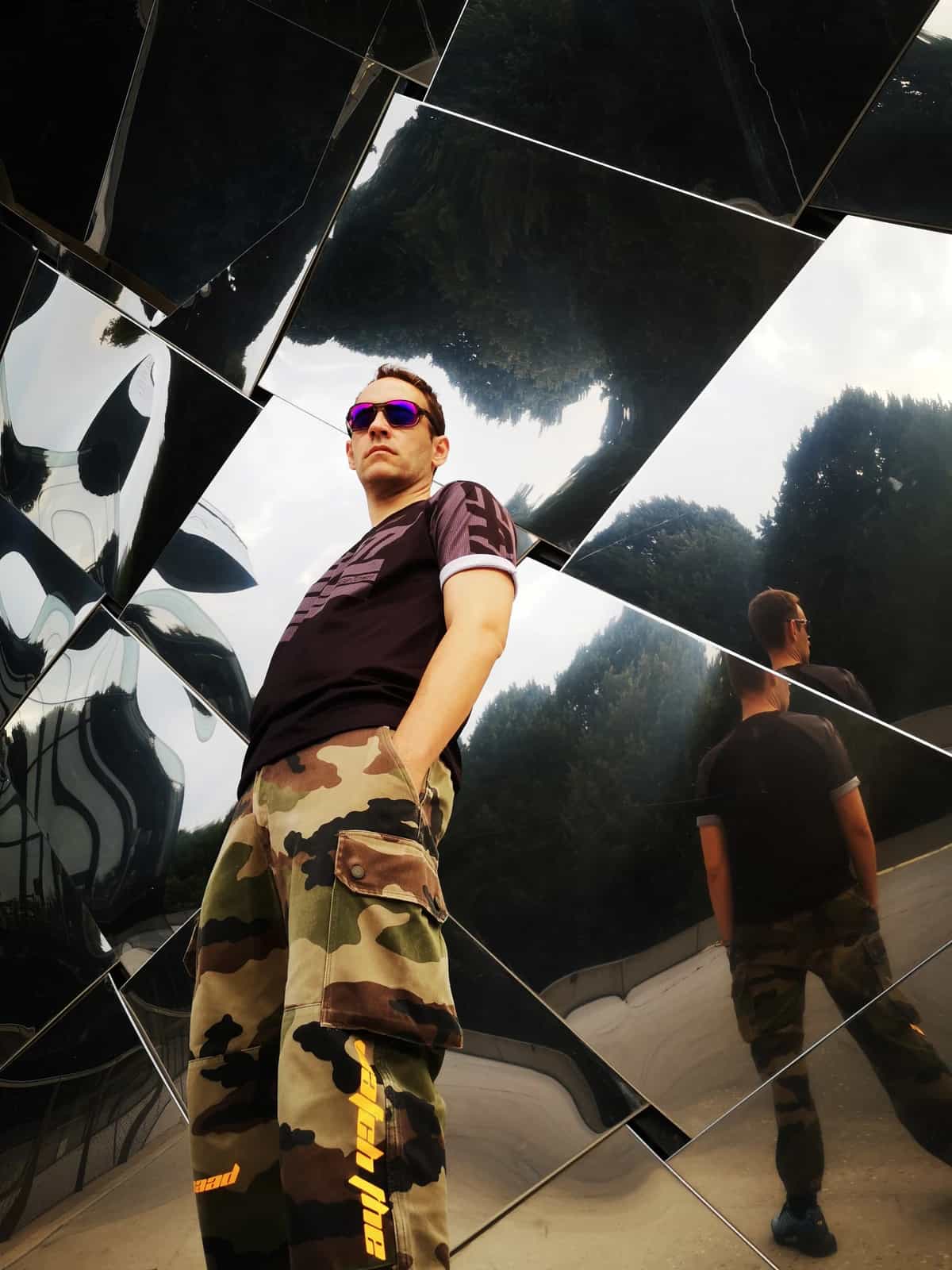 Kofii Pauze Radio invites anyoneID