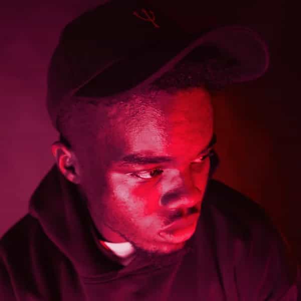 Kofii Pauze Radio invites NIVEK